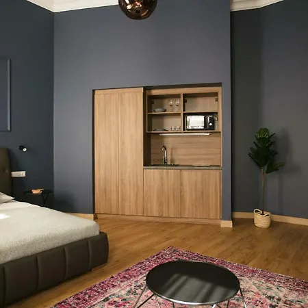 Апартаменты 8 Suites *